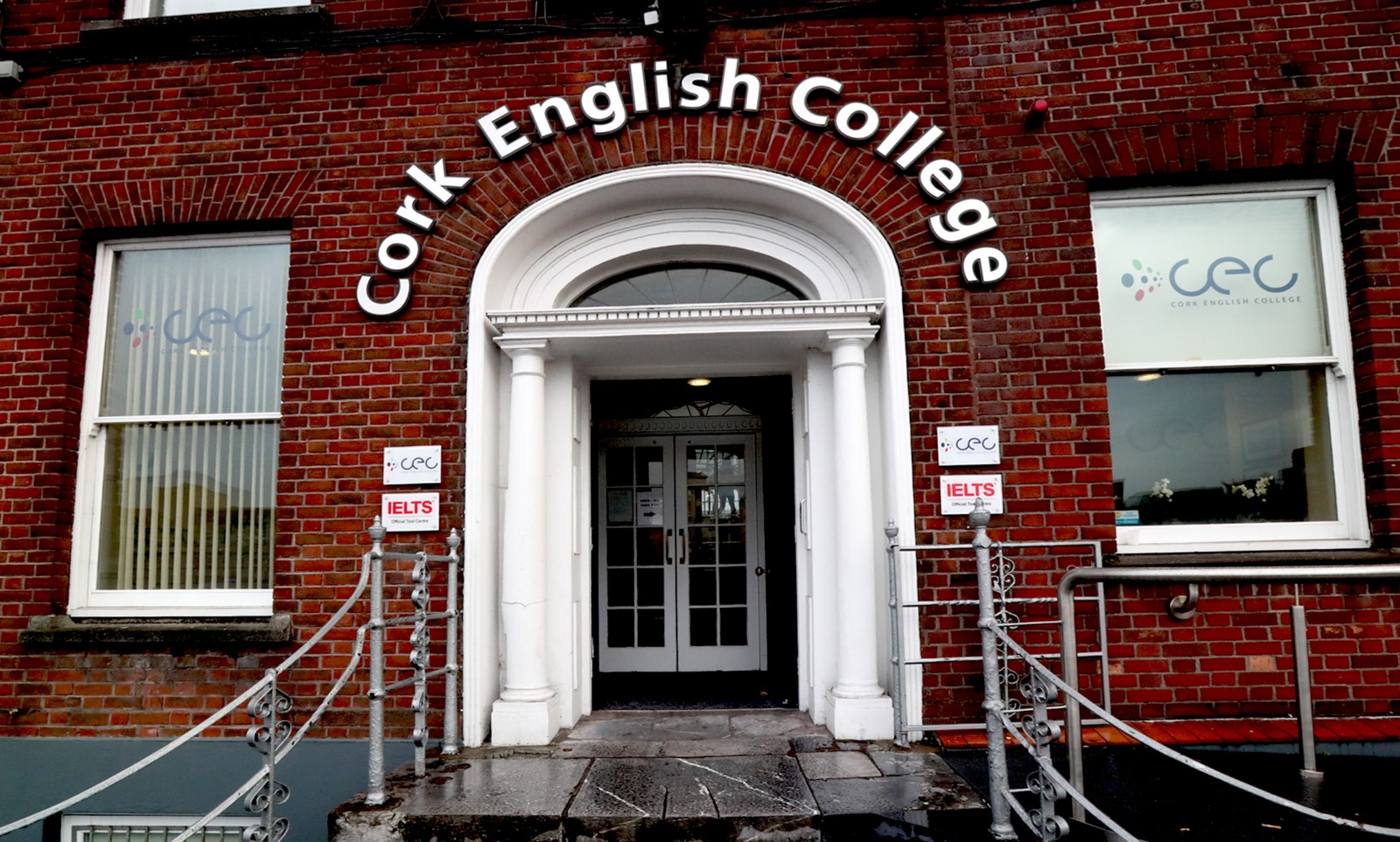 Entrance of Cork English College, language school in Cork